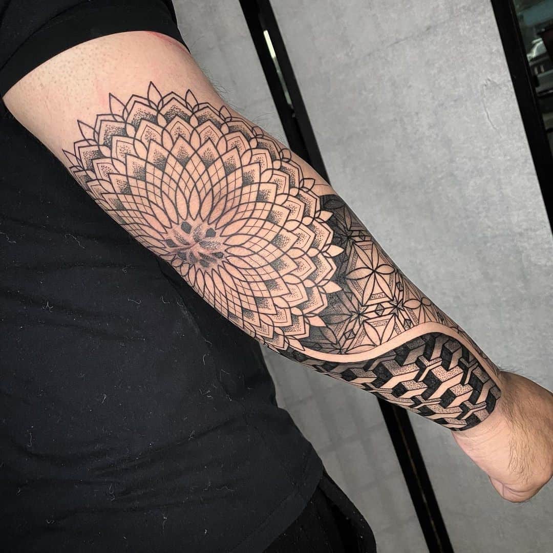 Tatouages sur manche de la fleur de vie noire 